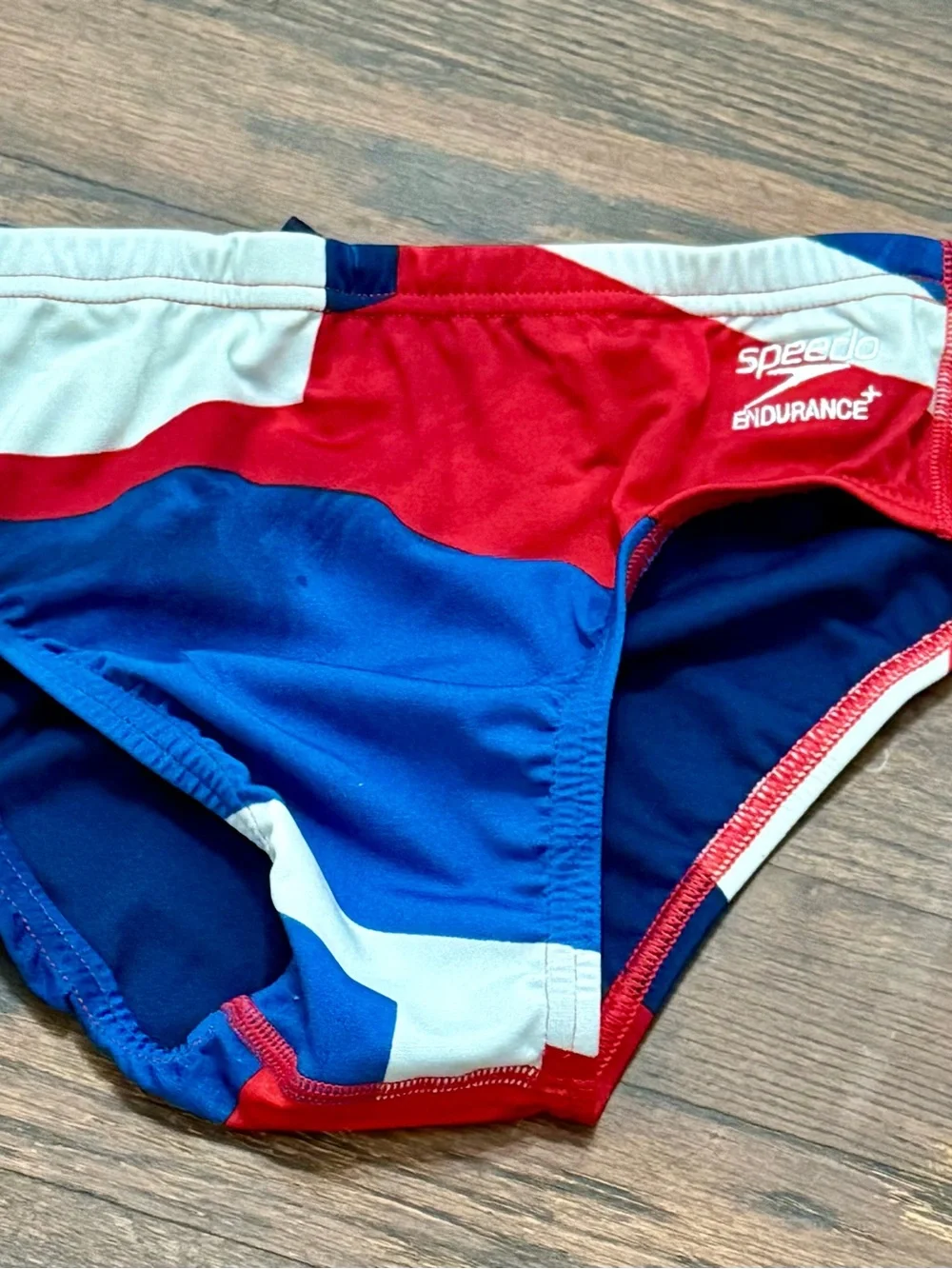 Speedo Endurance Colorblock Performance Swim Briefs in Red, Blue, White Sz30 New